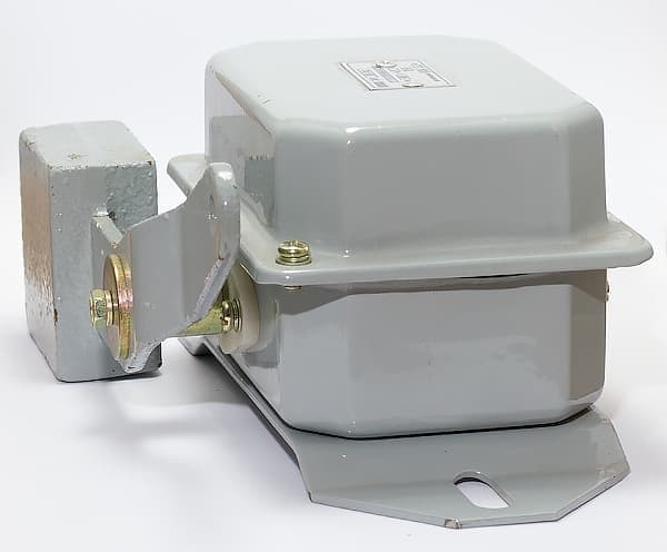 Фото концевой выключатель пп-743м 3 крепления с противовесом алюминиевый корпус тм стс в интернет магазине